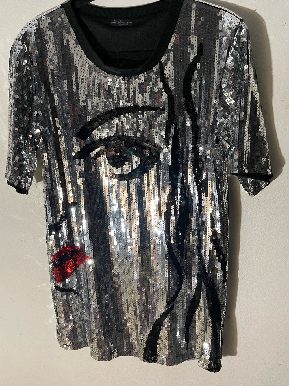 Prima Donna Sequin Graphic Short Sleeve Top in Black & Silver Like New